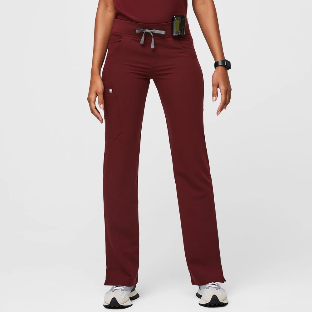 Petite Kade Cargo Scrub Pant